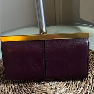 Fossil Kayla Burgundy Maroon Leather Wallet Flip Lock Clutch Gold Hardware